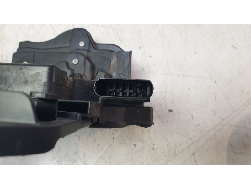 Recambio de cerradura puerta delantera derecha para mercedes-benz clase gla (bm 247) gla 200 (247.787) referencia OEM IAM A24772