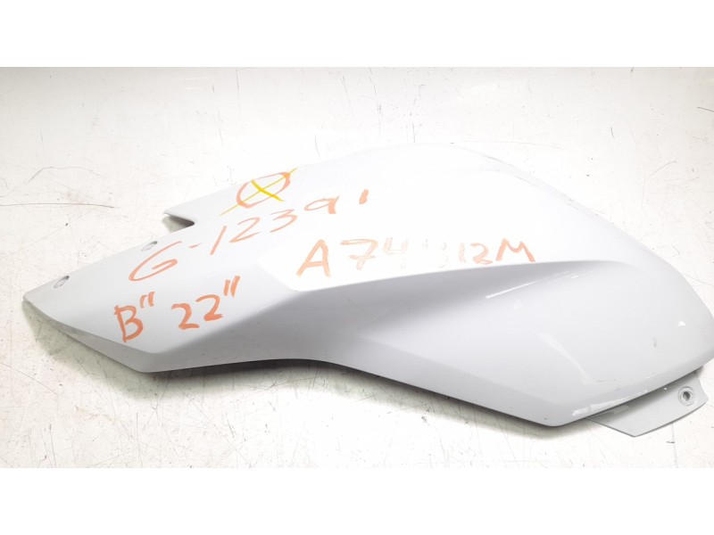 Recambio de moldura para bmw r 1250 r 1250 rs (1r13) referencia OEM IAM 46638545317  