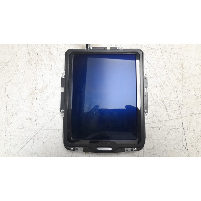 Recambio de pantalla multifuncion para volvo v60 ii cross country (227) d4 awd referencia OEM IAM 32247465AA  