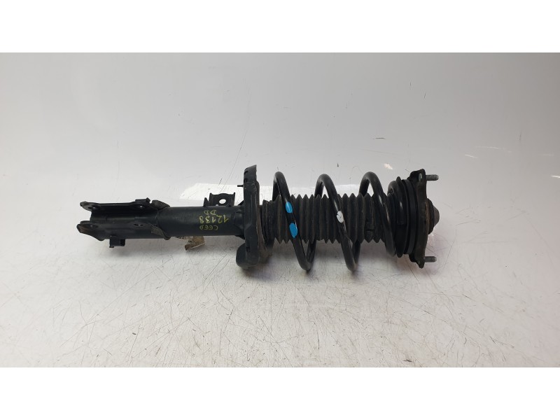 Recambio de amortiguador delantero derecho para kia ceed tourer (cd) 1.0 t-gdi referencia OEM IAM 54661J7000  