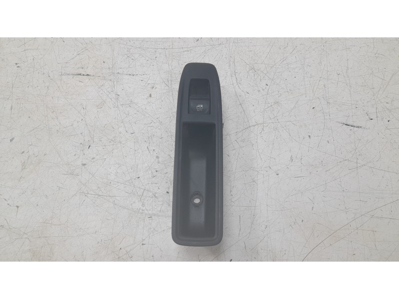 Recambio de mando elevalunas trasero izquierdo para dacia duster iii eco-g 100 essential referencia OEM IAM 254218388R  