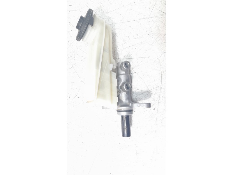 Recambio de bomba freno para nissan nt400 cabstar (01/20214) cabstar 35.xx cabina simple cabina individual referencia OEM IAM 46