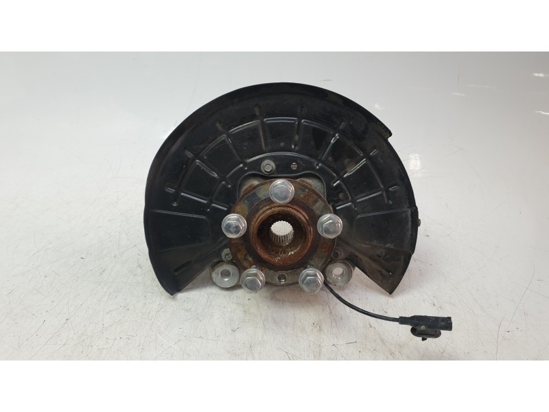 Recambio de mangueta delantera izquierda para jeep cherokee limited 4wd referencia OEM IAM 04877889AF  