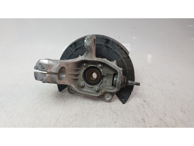 Recambio de mangueta delantera derecha para jeep cherokee limited 4wd referencia OEM IAM 04877888AF  
