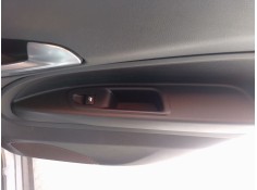 MANDO ELEVALUNAS TRASERO DERECHO 