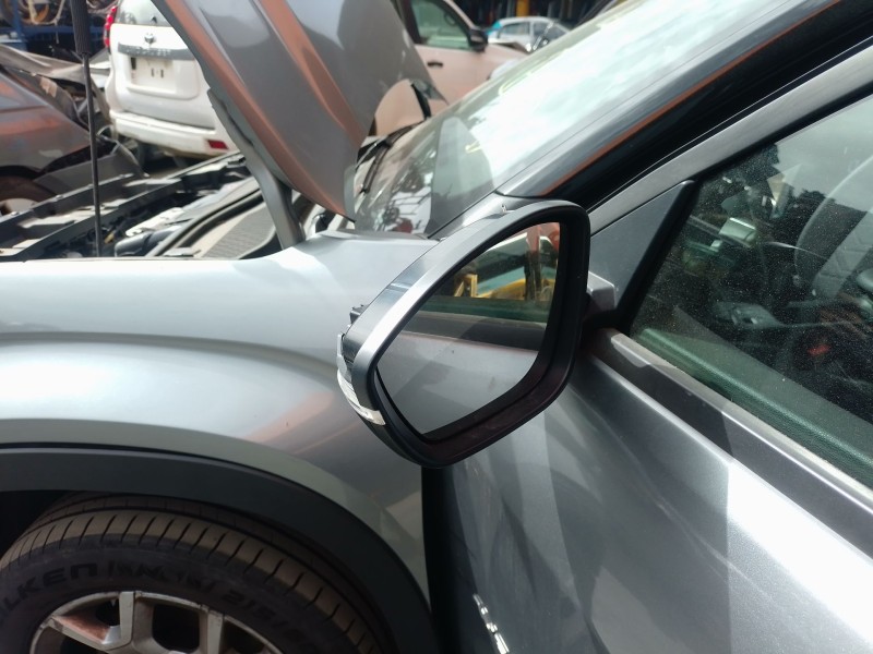 Recambio de retrovisor izquierdo para jeep avenger referencia OEM IAM   