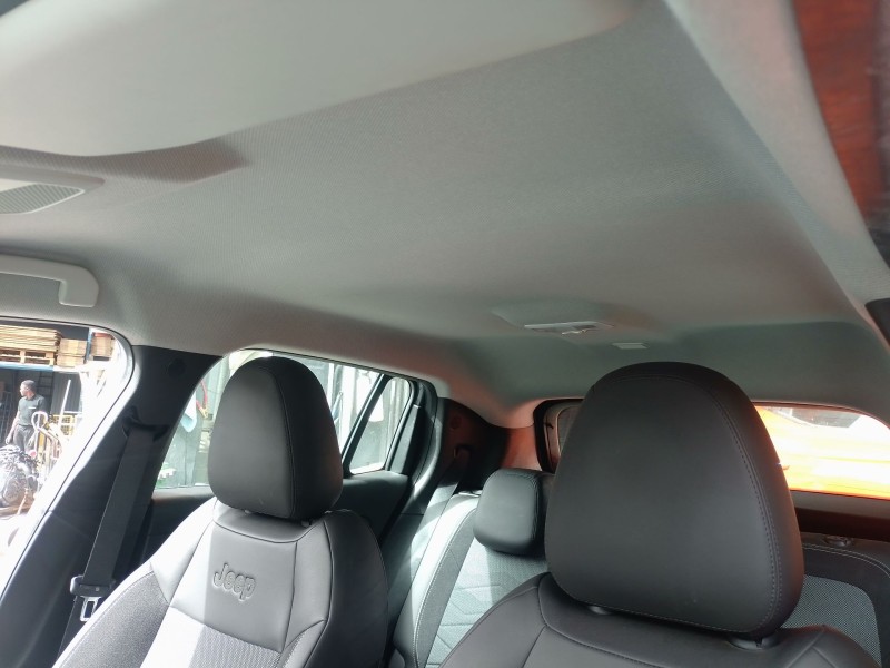 Recambio de techo interior para jeep avenger referencia OEM IAM   