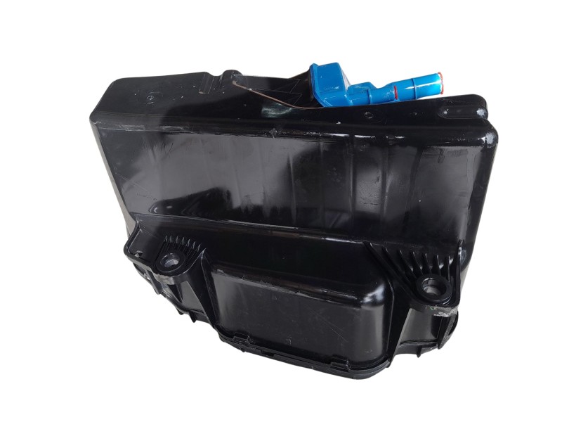Recambio de deposito adblue para audi a4 b9 avant (8w5, 8wd) 2.0 tdi referencia OEM IAM   