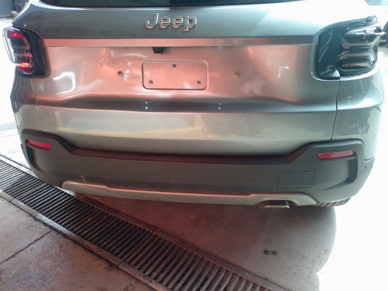 Recambio de paragolpes trasero para jeep avenger referencia OEM IAM   