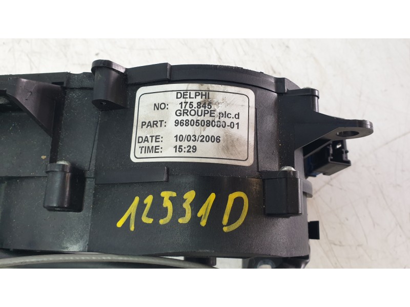 Recambio de motor cierre puerta corredera para peugeot 1007 (km_) 1.4 hdi referencia OEM IAM 968050808001  