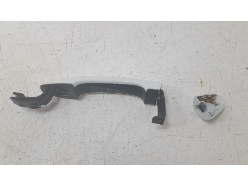 Recambio de maneta exterior delantera izquierda para dacia duster iii eco-g 100 essential referencia OEM IAM 806430676R  
