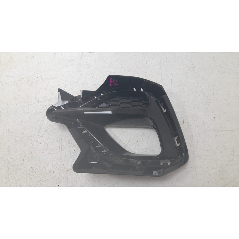 Recambio de moldura paragolpe delantera izquierda para mg zs suv (azs1) 1.5 vti referencia OEM IAM 10699377  