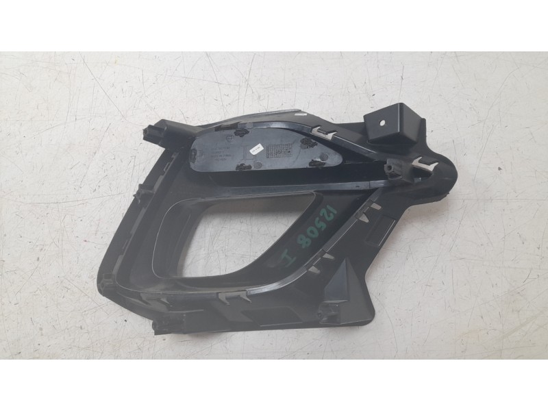 Recambio de moldura paragolpe delantera izquierda para mg zs suv (azs1) 1.5 vti referencia OEM IAM 10699377  