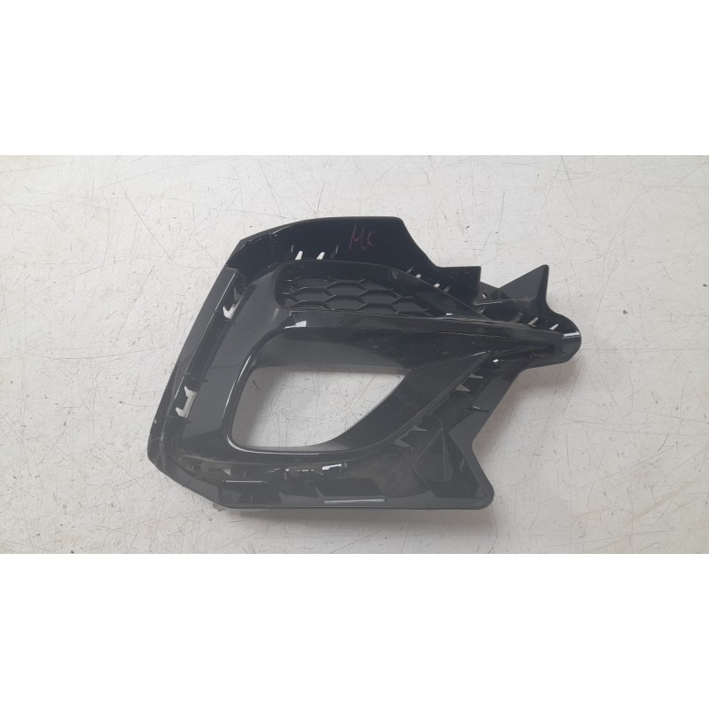 Recambio de moldura paragolpe delantera derecha para mg zs suv (azs1) 1.5 vti referencia OEM IAM 10699378  