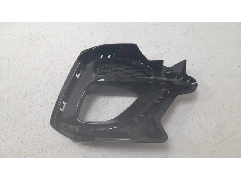 Recambio de moldura paragolpe delantera derecha para mg zs suv (azs1) 1.5 vti referencia OEM IAM 10699378  