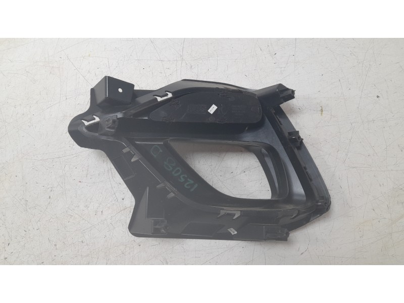 Recambio de moldura paragolpe delantera derecha para mg zs suv (azs1) 1.5 vti referencia OEM IAM 10699378  