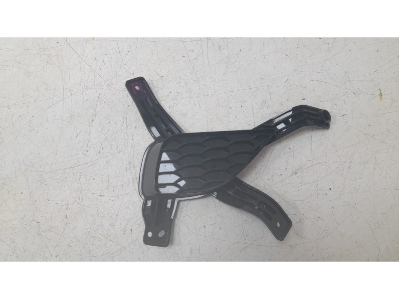 Recambio de moldura paragolpe delantera derecha para mg zs suv (azs1) 1.5 vti referencia OEM IAM 10699382  