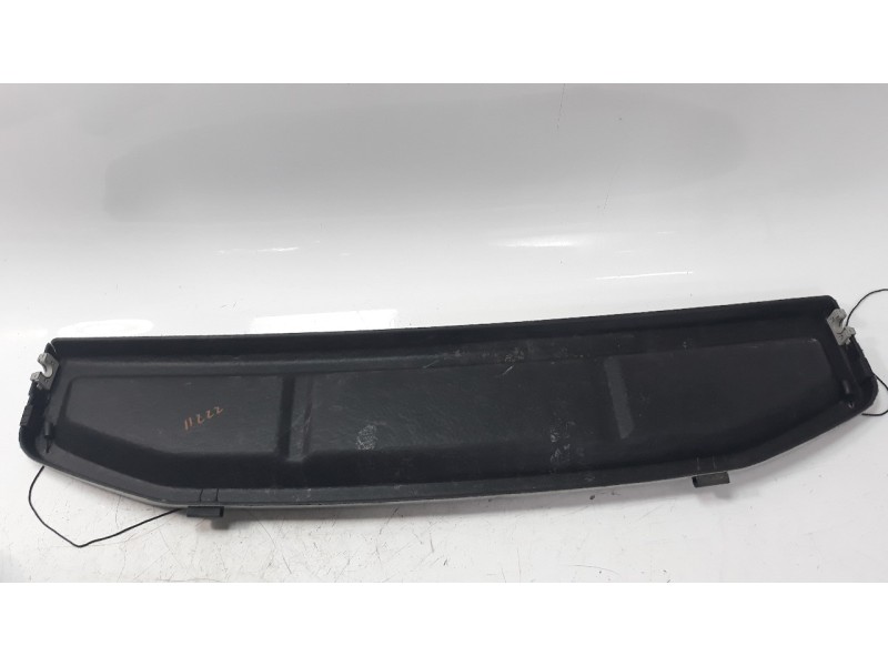 Recambio de bandeja trasera para mahindra kuv 100 2wd nxt referencia OEM IAM 0105HAZ00030N  
