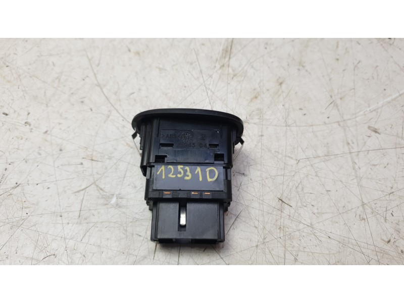 Recambio de mando elevalunas trasero derecho para peugeot 1007 (km_) 1.4 hdi referencia OEM IAM 2594304  