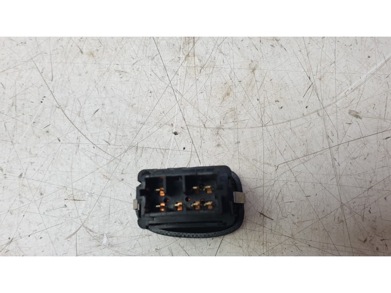 Recambio de mando elevalunas trasero derecho para peugeot 1007 (km_) 1.4 hdi referencia OEM IAM 2594304  