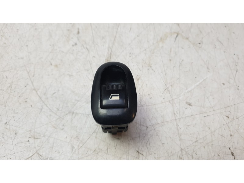 Recambio de mando elevalunas trasero izquierdo para peugeot 1007 (km_) 1.4 hdi referencia OEM IAM 2594304  