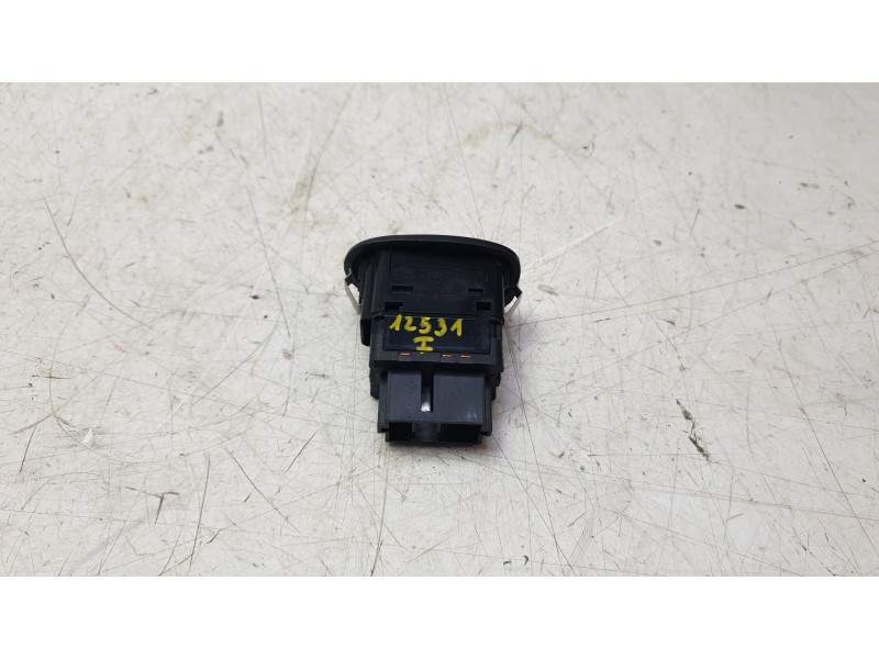 Recambio de mando elevalunas trasero izquierdo para peugeot 1007 (km_) 1.4 hdi referencia OEM IAM 2594304  