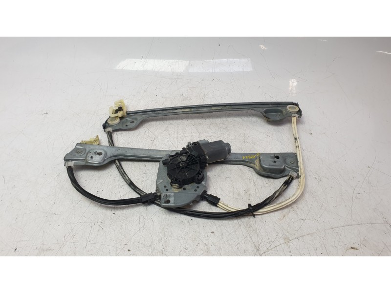 Recambio de motor elevalunas delantero derecho para peugeot 1007 (km_) 1.4 hdi referencia OEM IAM 9648592080  