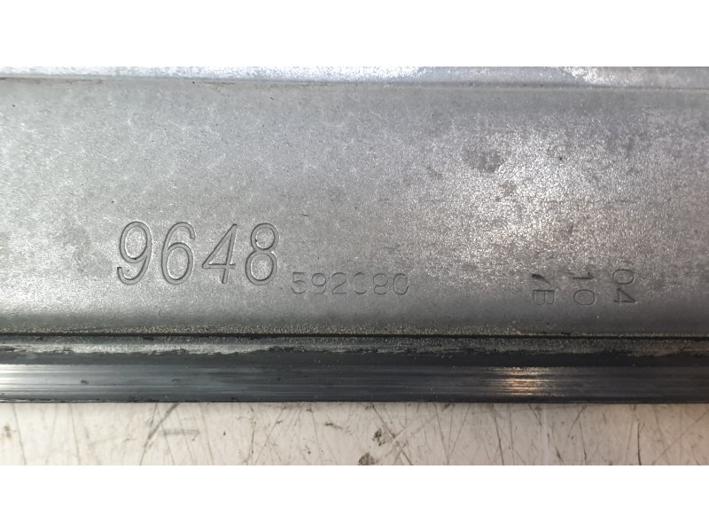 Recambio de motor elevalunas delantero derecho para peugeot 1007 (km_) 1.4 hdi referencia OEM IAM 9648592080  