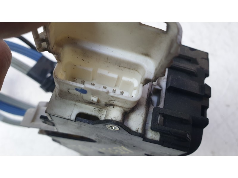 Recambio de cerradura puerta delantera izquierda para peugeot 1007 (km_) 1.4 hdi referencia OEM IAM 9681334380  