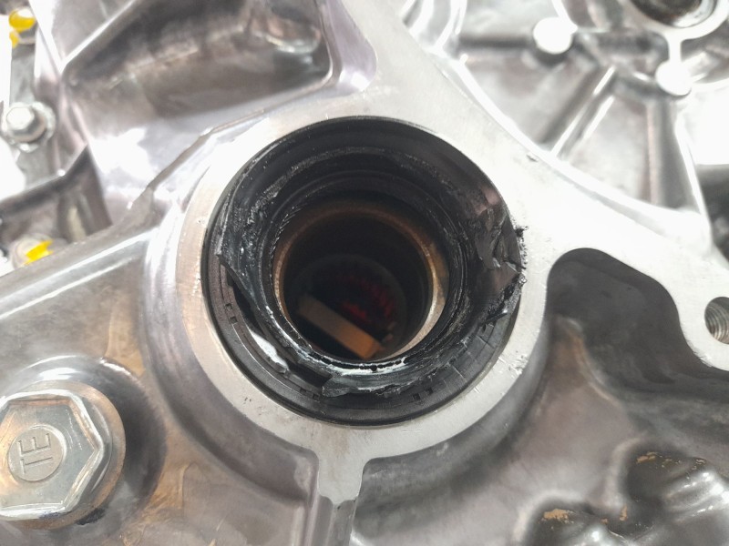 Recambio de caja cambios para toyota c-hr hybrid active referencia OEM IAM 30900F4040  