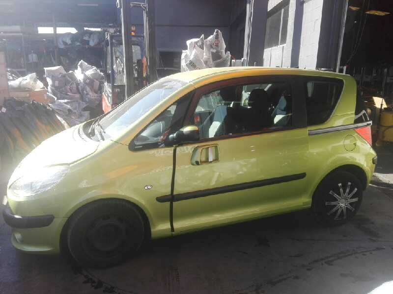 peugeot 1007 del año 2008