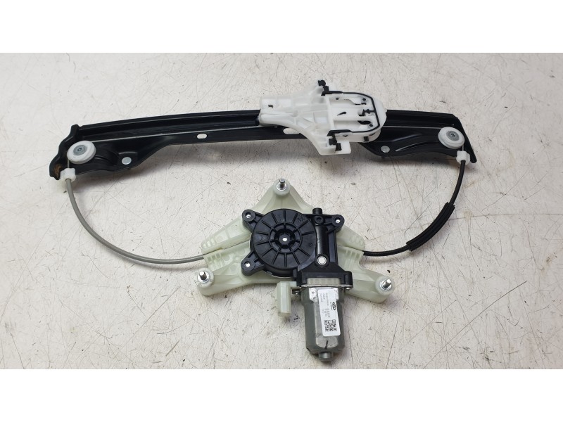 Recambio de motor elevalunas trasero derecho para omoda omoda 5 hev referencia OEM IAM 554000969AA  