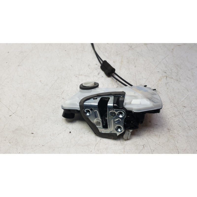 Recambio de cerradura puerta delantera izquierda para toyota rav 4 v (_a5_, _h5_) 2.5 hybrid (axah52) referencia OEM IAM 6904053
