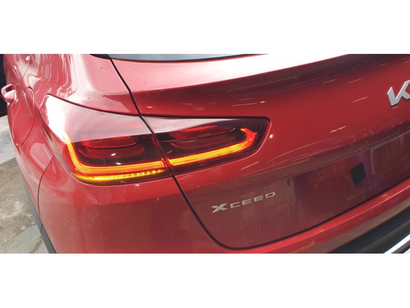 Recambio de piloto trasero izquierdo interior para kia xceed drive referencia OEM IAM 92403J7350  