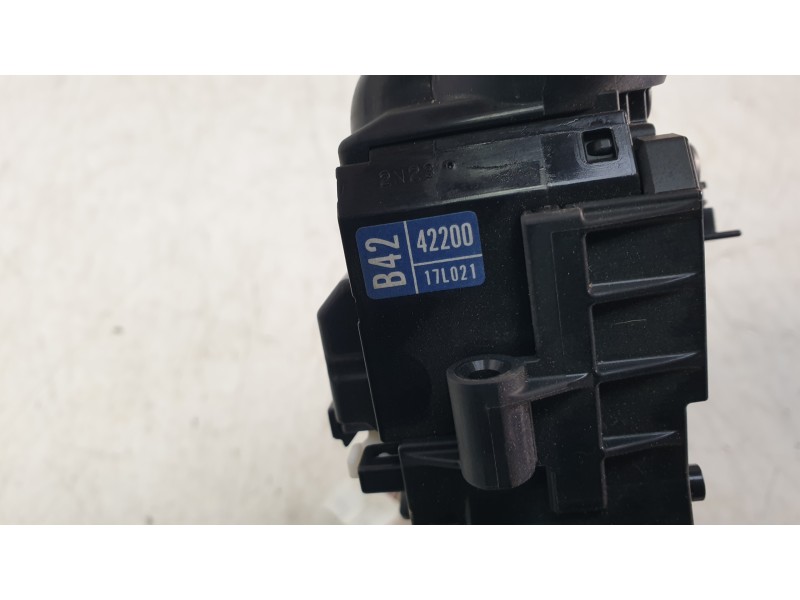 Recambio de mando multifuncion para toyota rav 4 v (_a5_, _h5_) 2.5 hybrid (axah52) referencia OEM IAM 4220017L021  