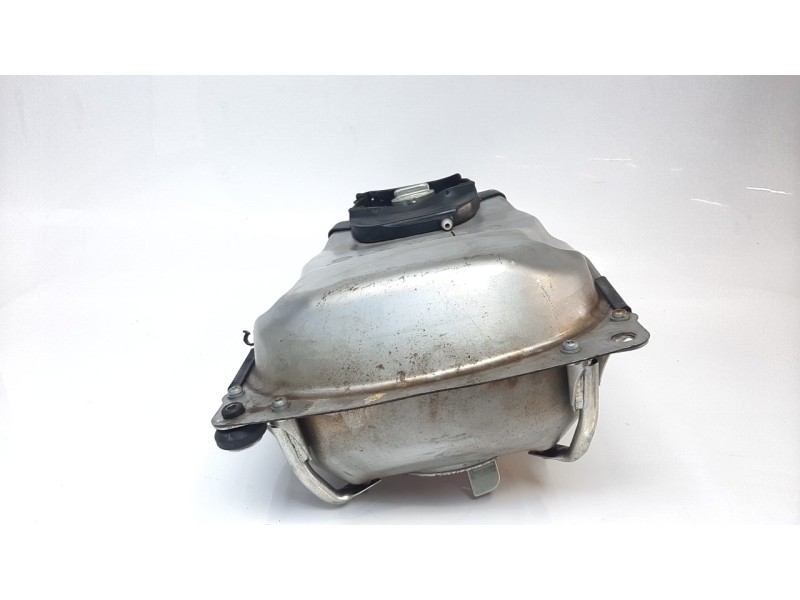 Recambio de deposito combustible para honda nc 750 referencia OEM IAM 17500MKWD00  
