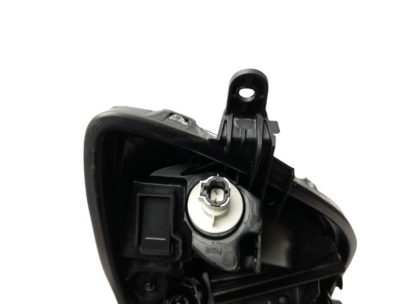 Recambio de faro izquierdo para toyota yaris (ksp9/scp9/nlp9) referencia OEM IAM 8117052570  108905702/11907701/3780023/TY325482