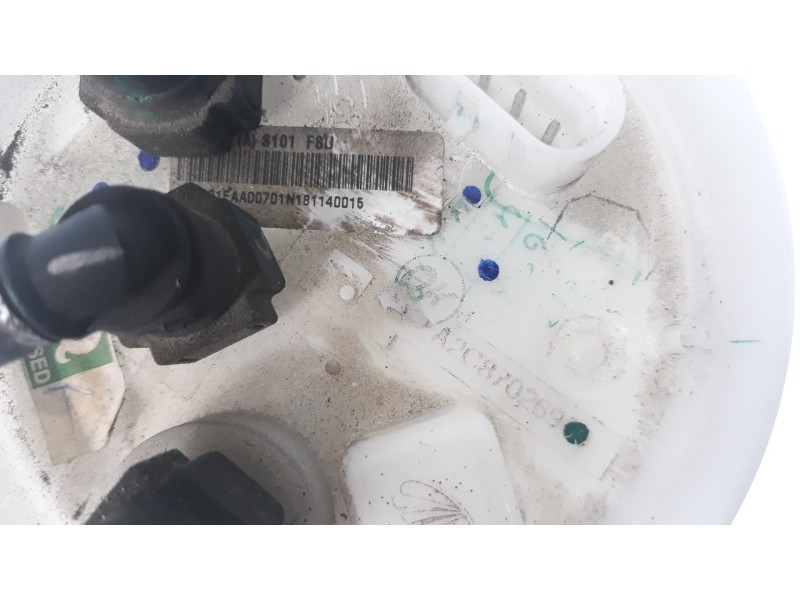 Recambio de bomba combustible para mahindra kuv 100 2wd nxt referencia OEM IAM 001FAA00701N  