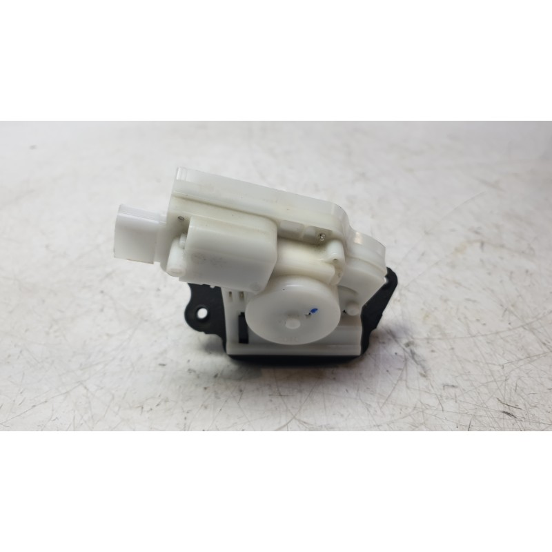 Recambio de cerradura maletero / porton para toyota rav 4 v (_a5_, _h5_) 2.5 hybrid (axah52) referencia OEM IAM 6935042101  