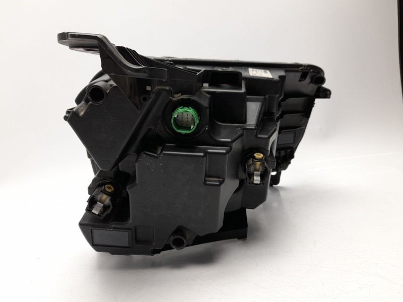 Recambio de faro izquierdo para jeep avenger referencia OEM IAM   