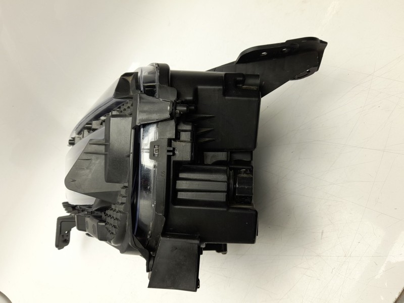 Recambio de faro izquierdo para jeep avenger referencia OEM IAM   