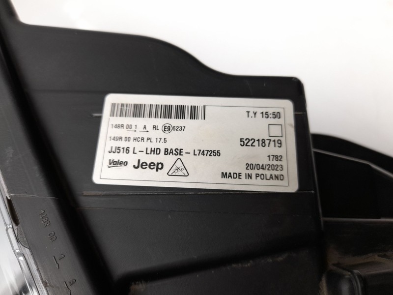 Recambio de faro izquierdo para jeep avenger referencia OEM IAM   