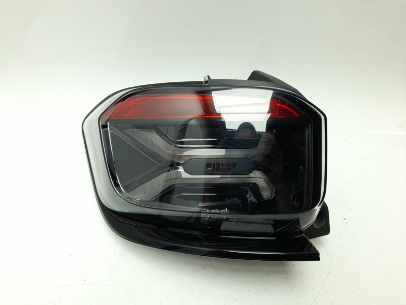 Recambio de piloto trasero izquierdo para jeep avenger referencia OEM IAM 52170737  