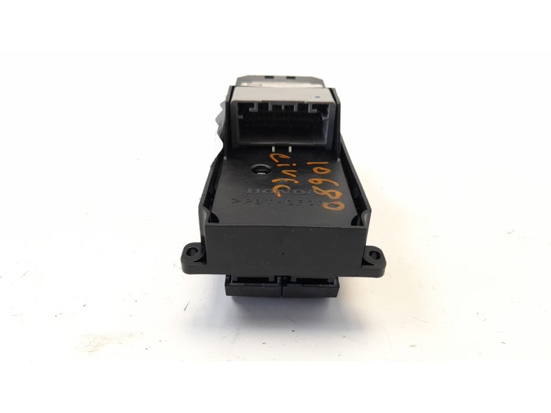 Recambio de mando elevalunas delantero izquierdo para honda civic lim.5 (fk) 1.5 prestige referencia OEM IAM 83595TGGG620BLK  