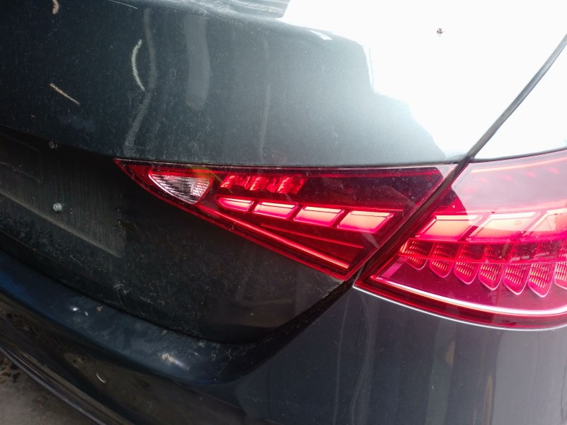 Recambio de piloto trasero derecho interior para mercedes-benz clase c (w206) c 200 d (206.003) referencia OEM IAM   