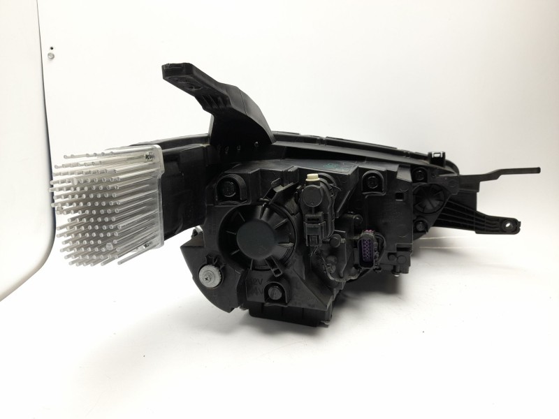 Recambio de faro izquierdo para mg zs suv (azs1) 1.5 vti referencia OEM IAM 10550753  