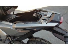 Recambio de portamatriculas para honda x-adv referencia OEM IAM 80103MKT 80103MKTD00  2