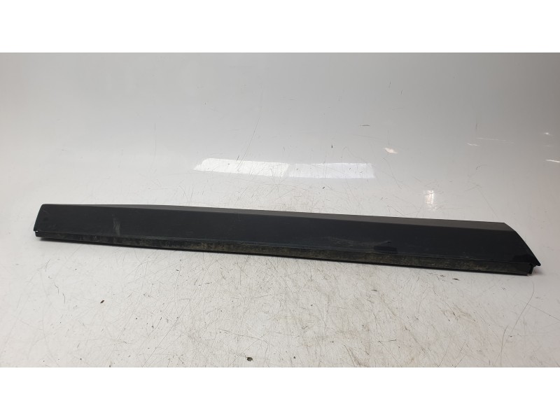 Recambio de moldura para toyota rav 4 v (_a5_, _h5_) 2.5 hybrid (axah52) referencia OEM IAM 750744204000  