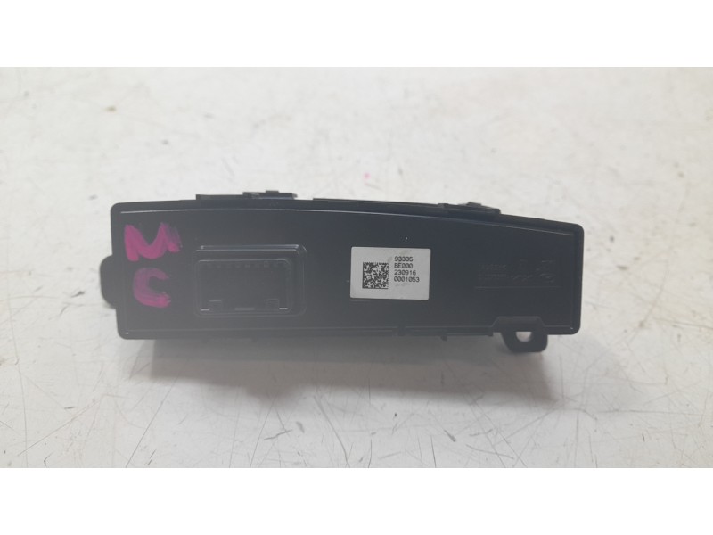 Recambio de interruptor para hyundai kona 1.0 t-gdi referencia OEM IAM 93335BE000  