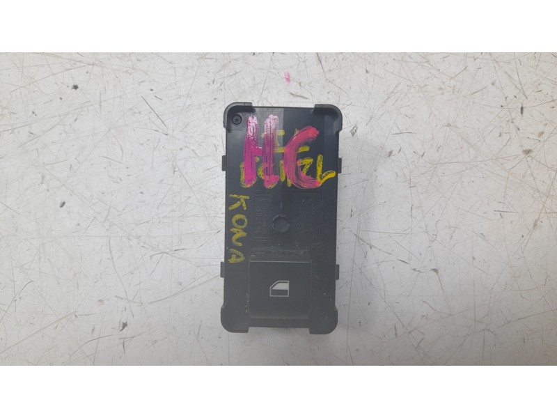 Recambio de mando elevalunas trasero izquierdo para hyundai kona 1.0 t-gdi referencia OEM IAM 93581BE000NNB  